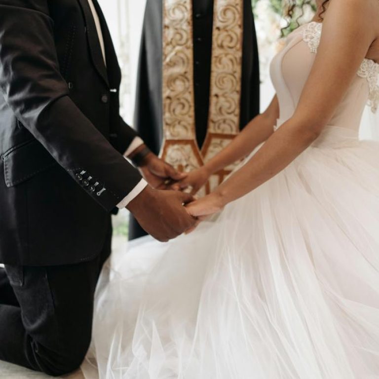 Wedding-altar-ab147b5b01ed4a3f976e6c60f949030f