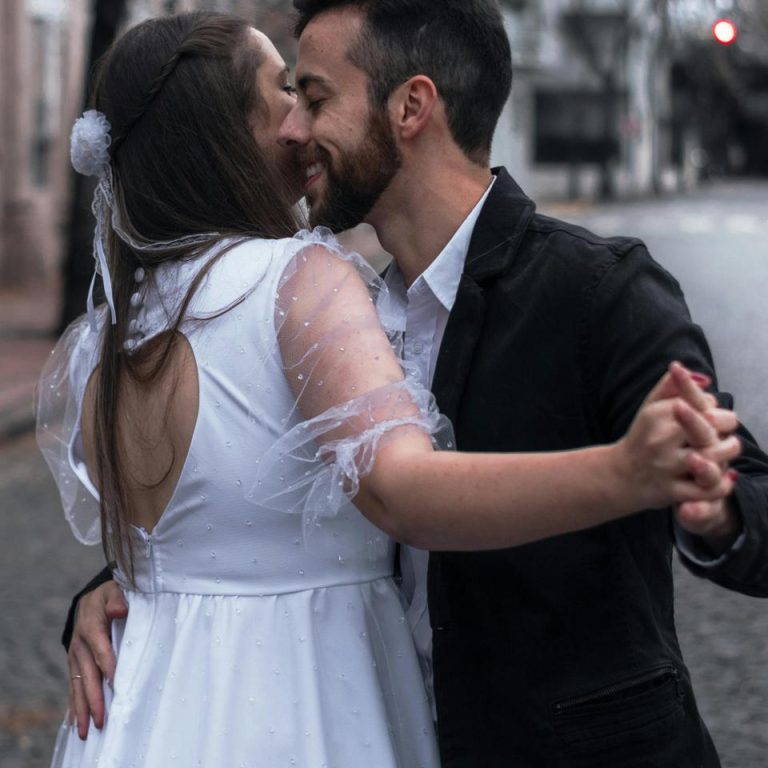 Wedding-dance-b5a4511c49e441f6a0ff44b814153c74